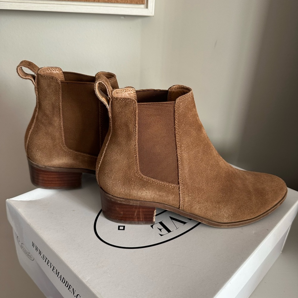 Booties 🤎